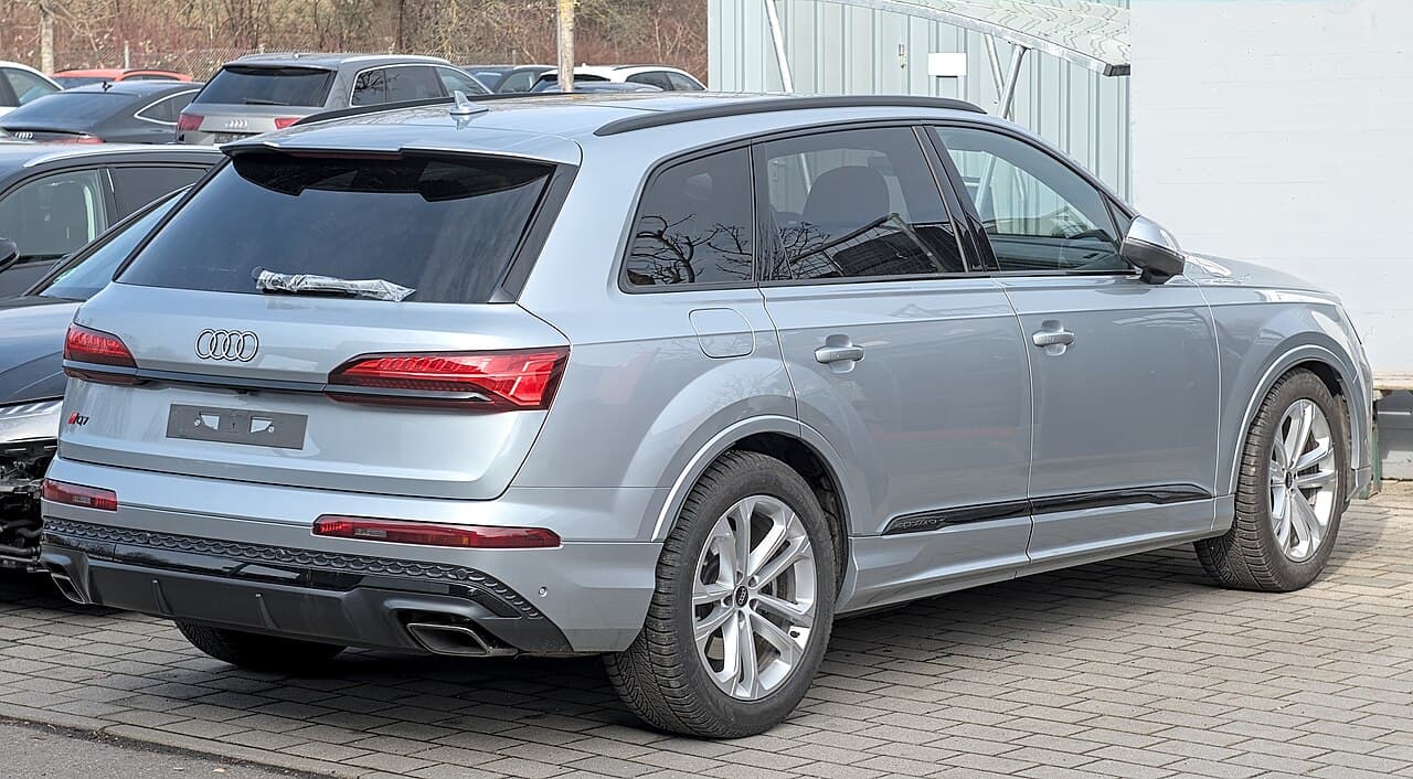 2021 Audi Q7 — Audi Q7 55 TFSI quattro