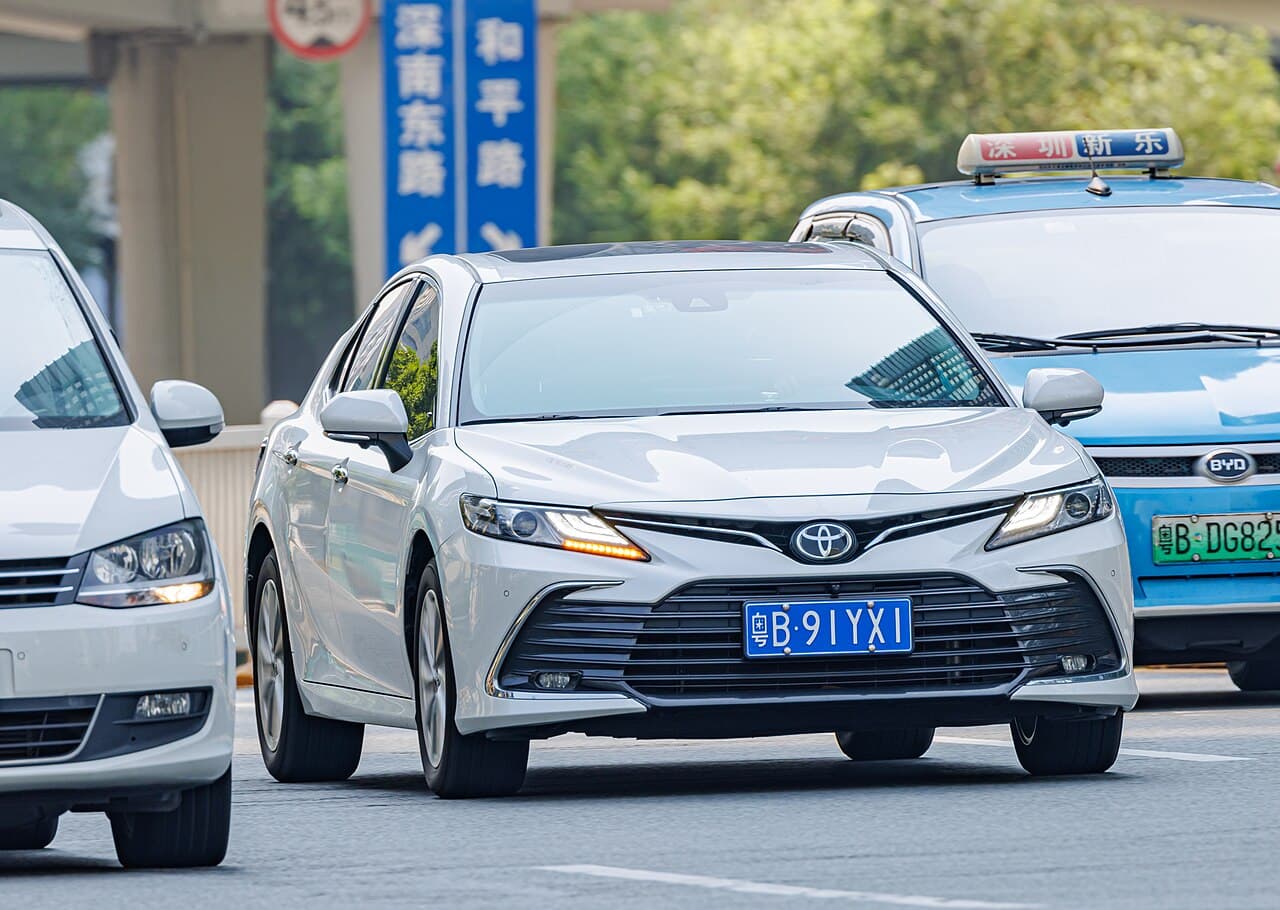 2022 Toyota Camry — Toyota Camry SE